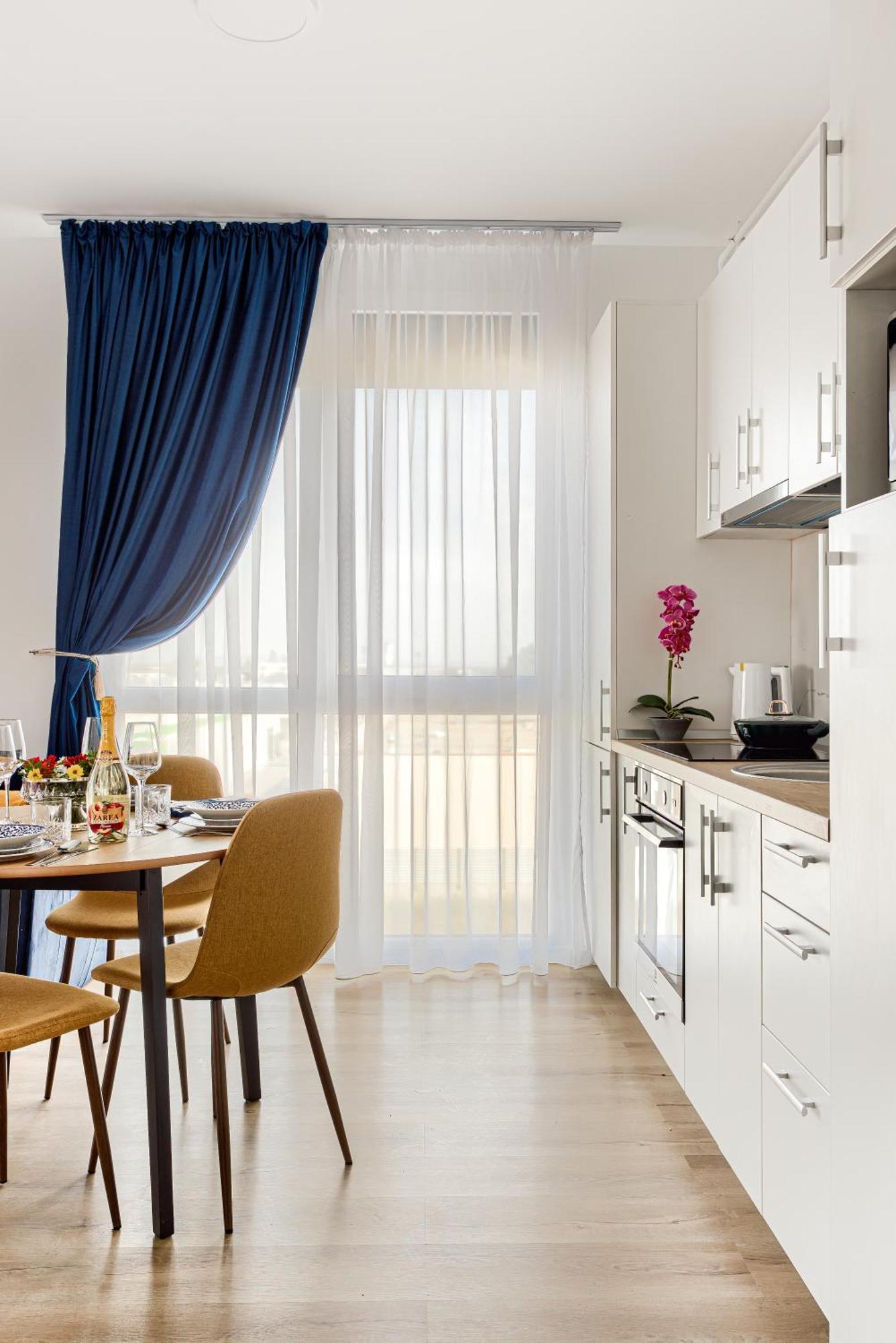 Ari Navy Apartment - High-End Residence Арад Экстерьер фото