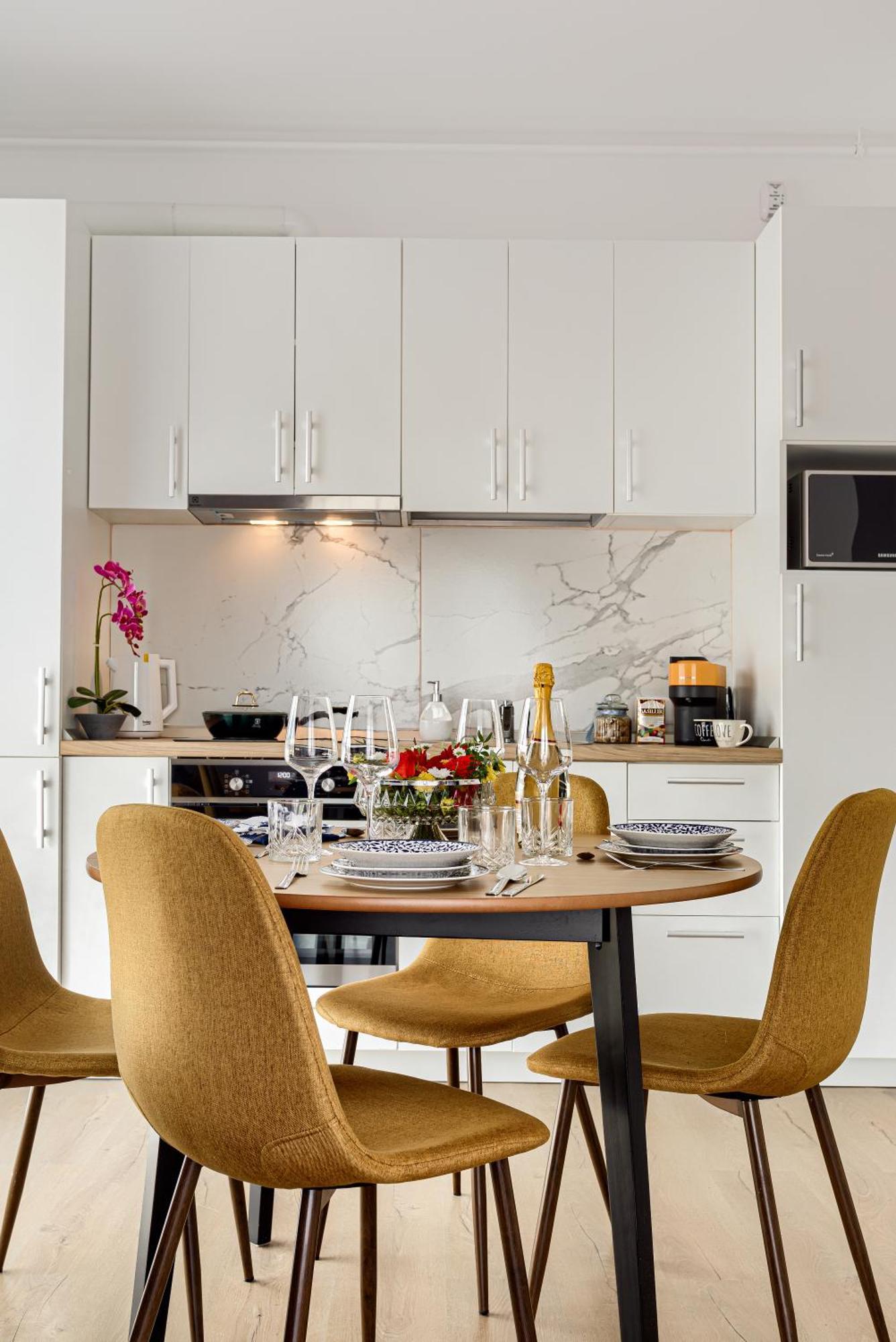 Ari Navy Apartment - High-End Residence Арад Экстерьер фото